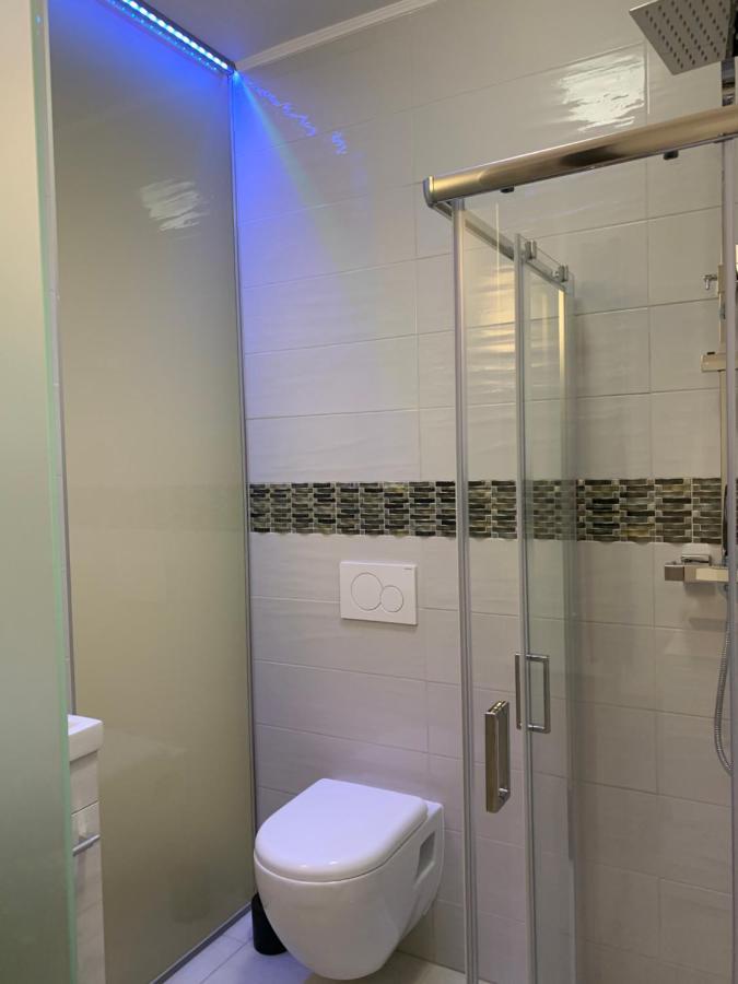 Executive Single Room With En-Suite In Guest House City Centre ลักเซมเบิร์ก ภายนอก รูปภาพ